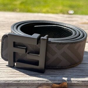 Fendi Reversable Logo Plaque Belt